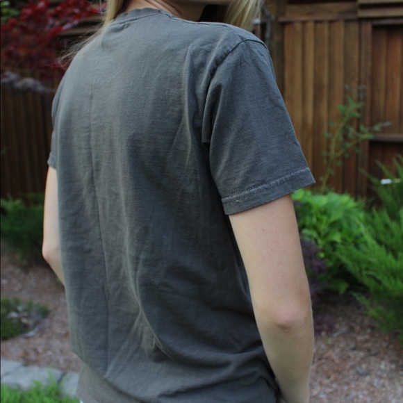 Gray t-shirt - Picture 4 of 4